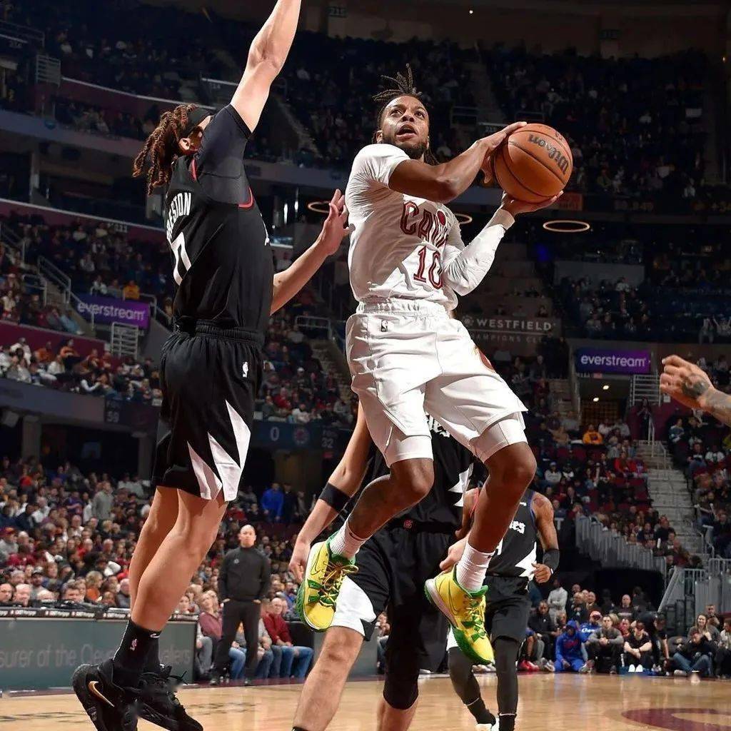 赛地聚焦——NBA常规赛窗口期热度飙升；利物浦防线松动；球迷炸锅；高层口径保持一致的简单介绍